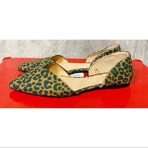 Leopard Pointy Toe Flats Size 8